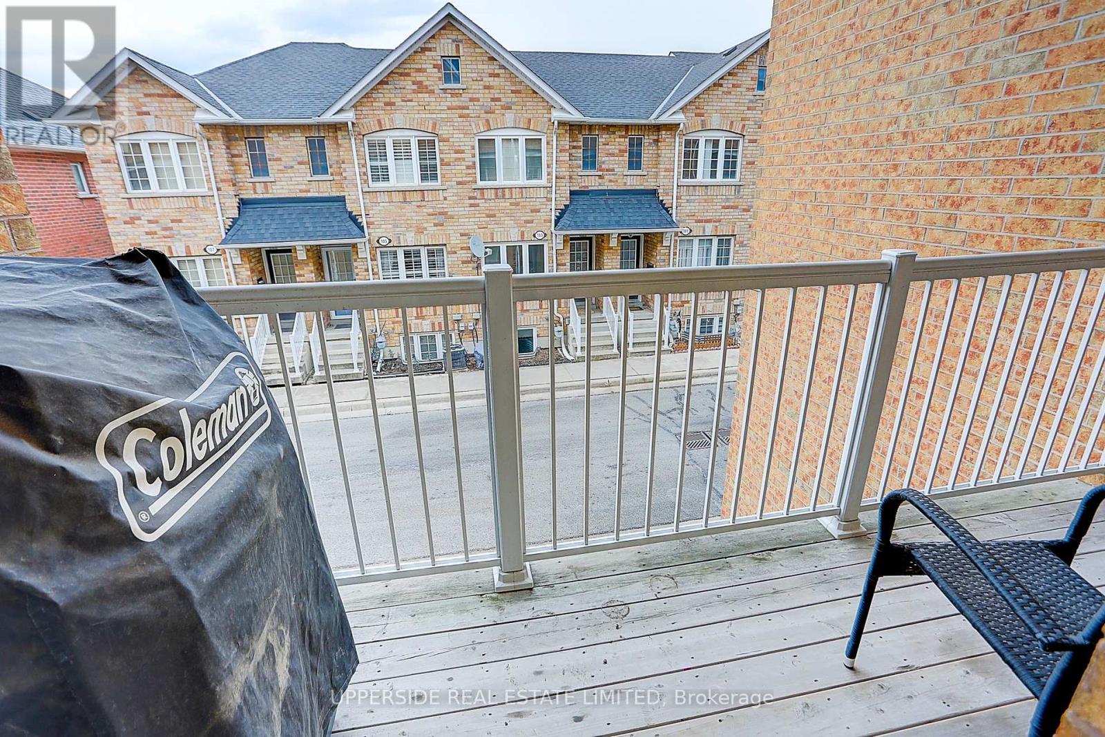 67 Birdstone Crescent, Toronto, Ontario  M6N 5H5 - Photo 9 - W13583944