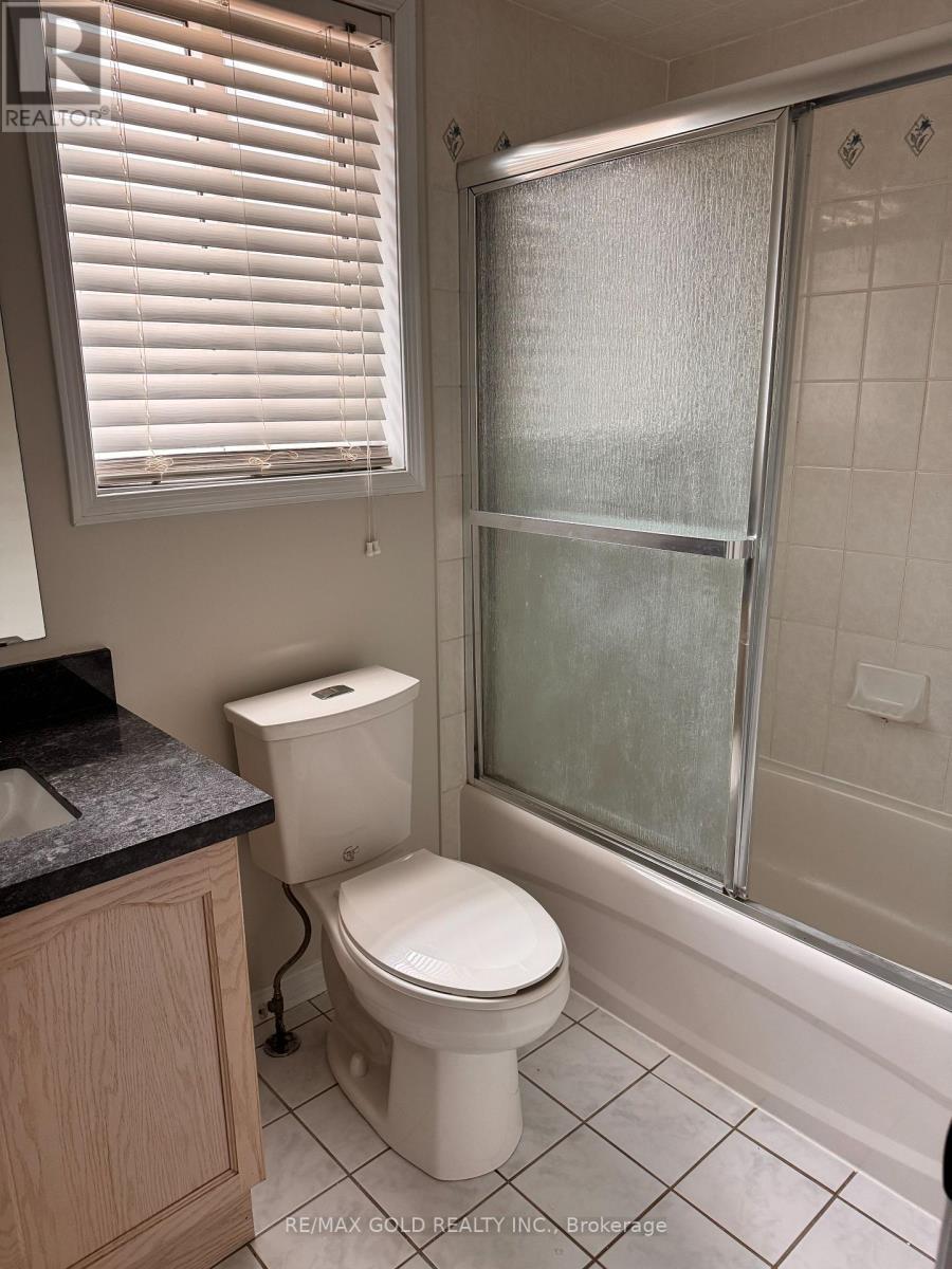 6 Nina Place, Brampton, Ontario  L7A 2E4 - Photo 17 - W13583958
