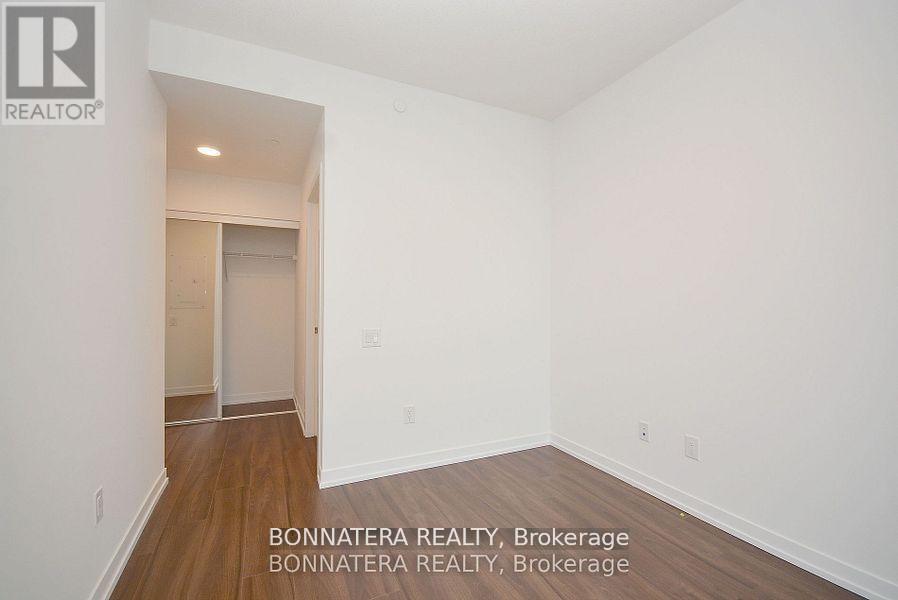 1608 - 4065 Confederation Parkway, Mississauga, Ontario  L5B 0L4 - Photo 15 - W13584052