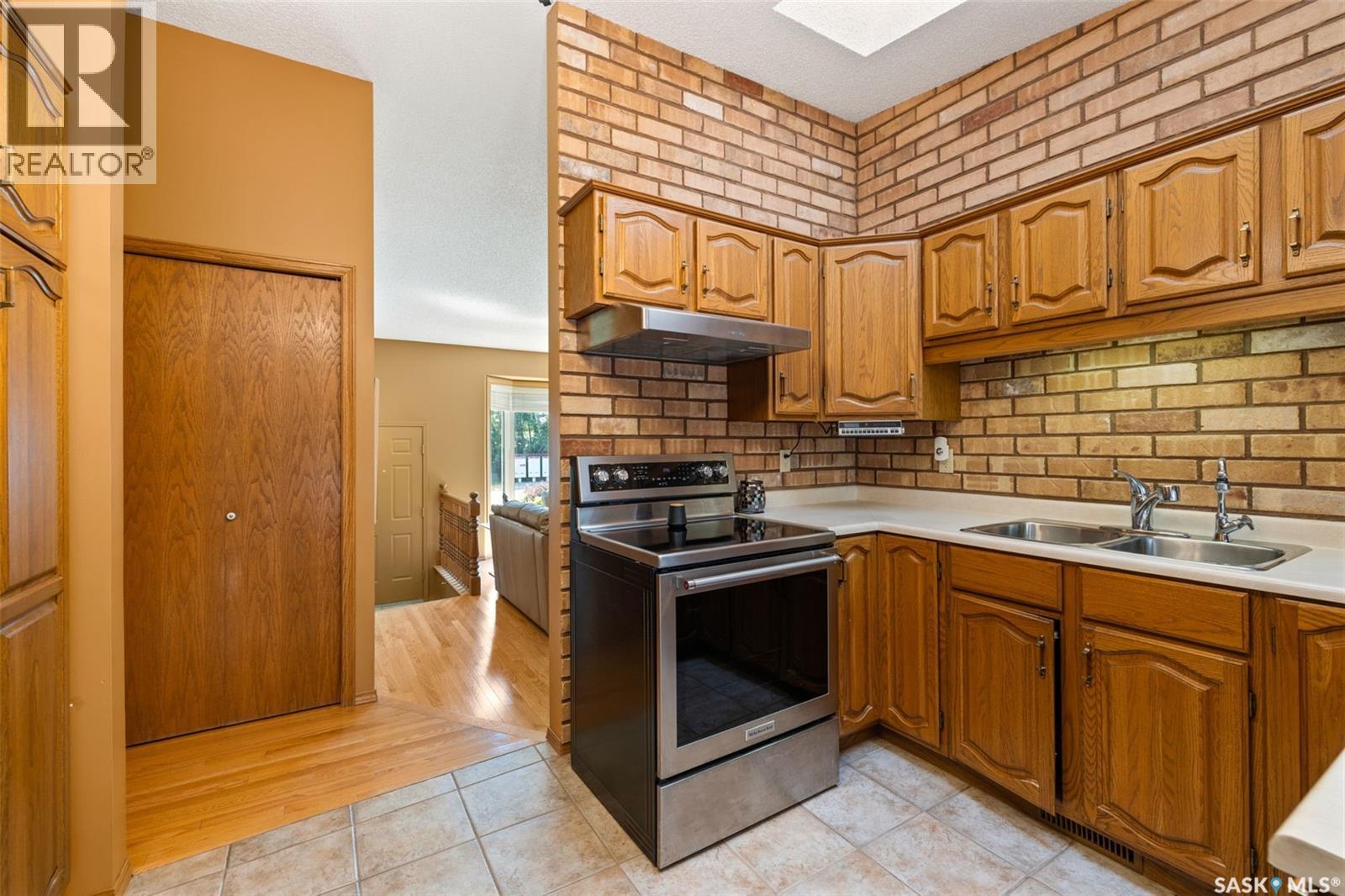 3147 Harding Street, Regina, Saskatchewan  S4V 1Z1 - Photo 12 - SK043091
