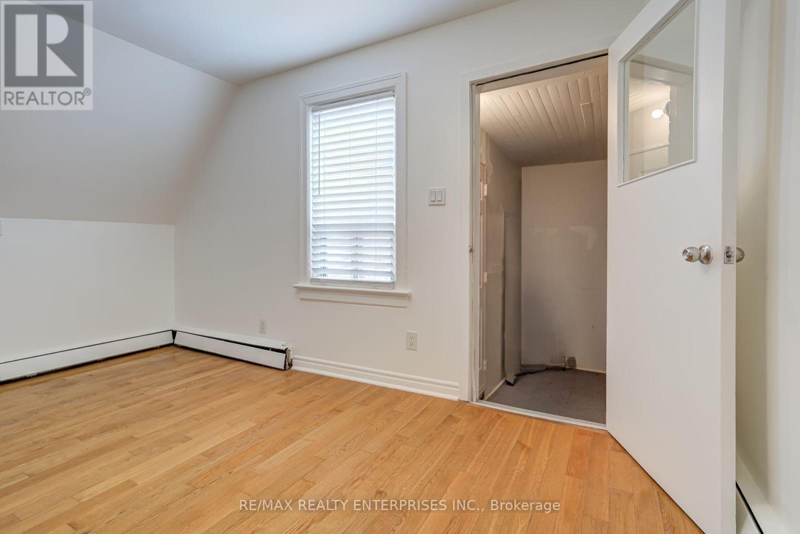 488 LOGAN AVENUE - Photo 12
