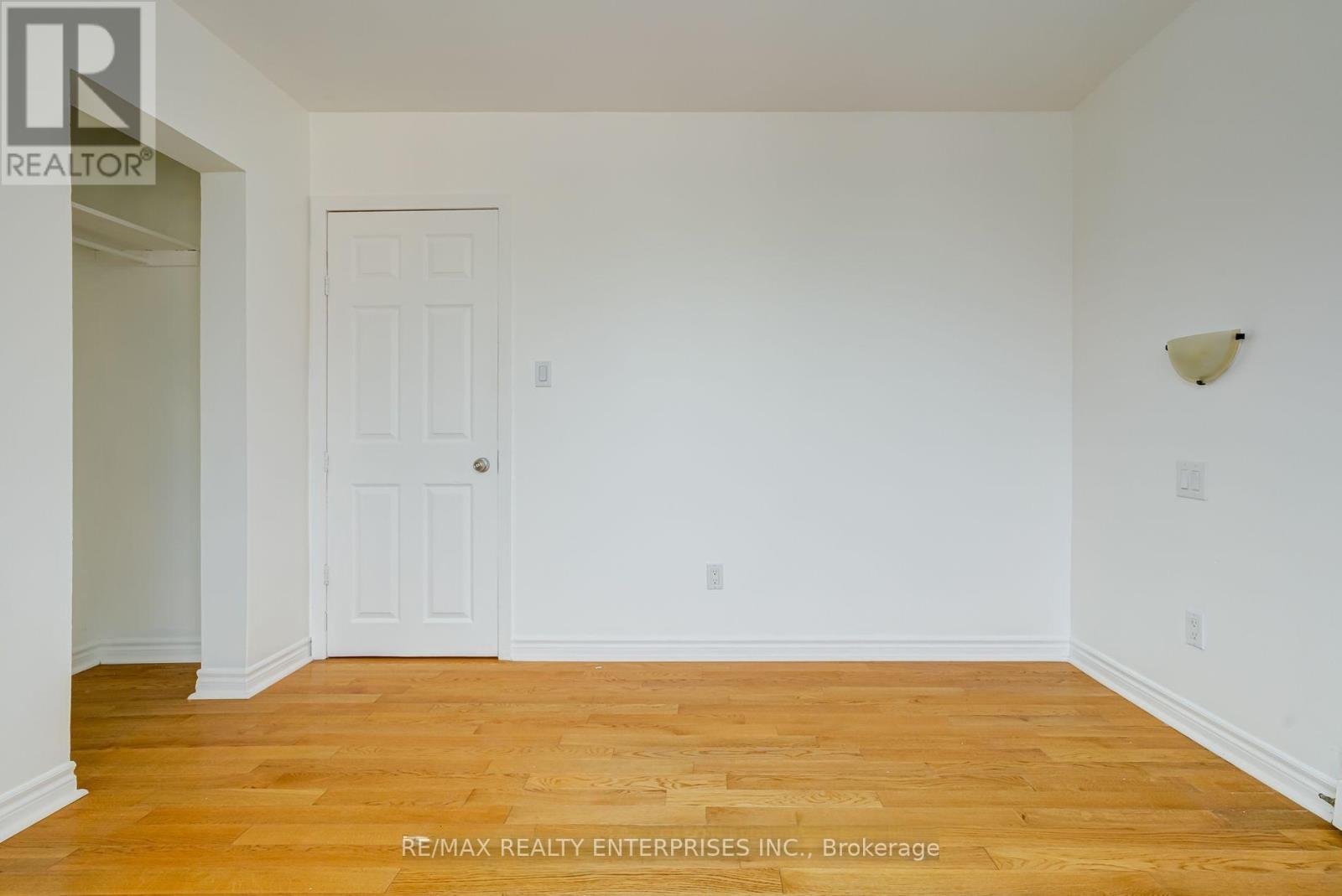 488 LOGAN AVENUE - Photo 11