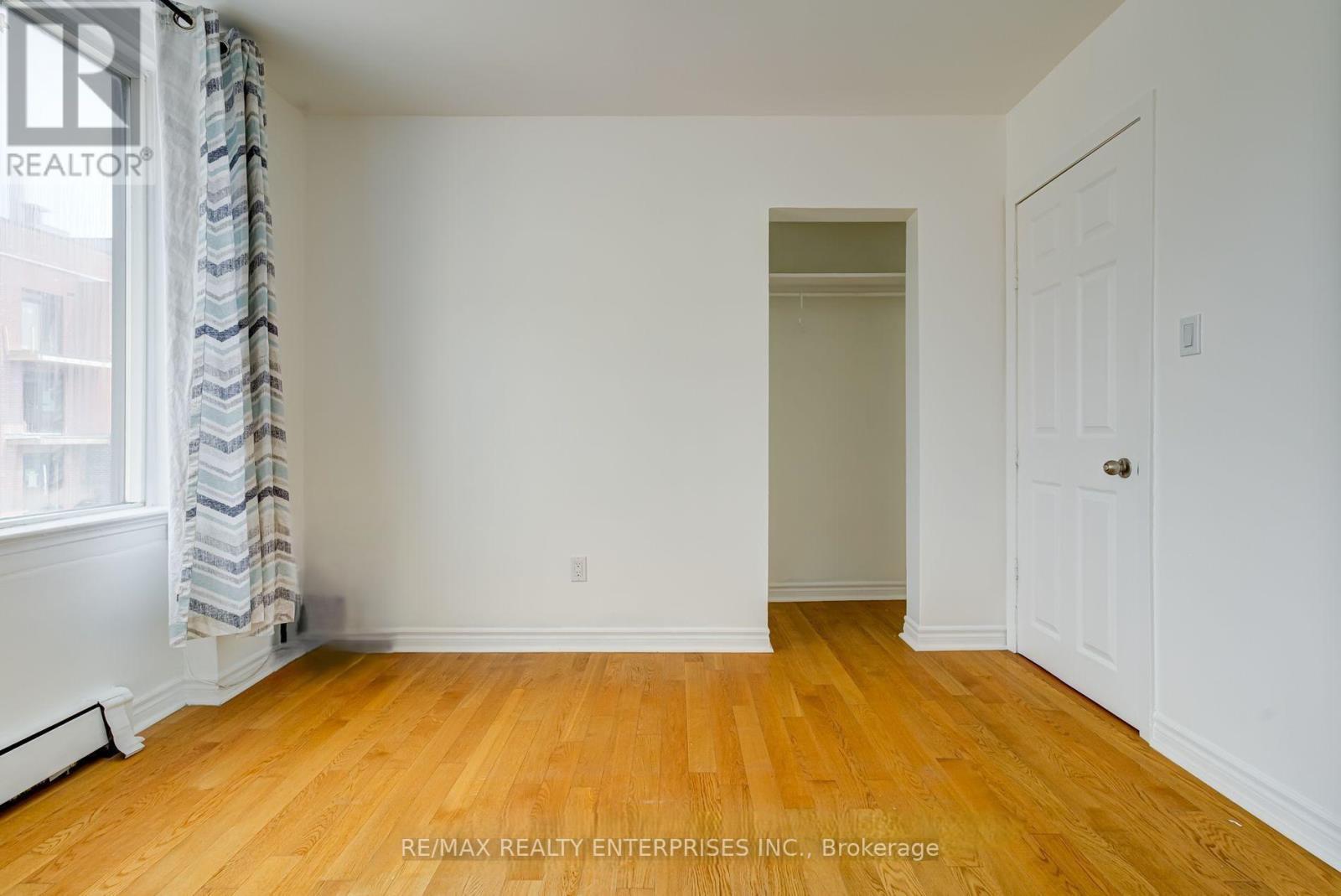 488 LOGAN AVENUE - Photo 10