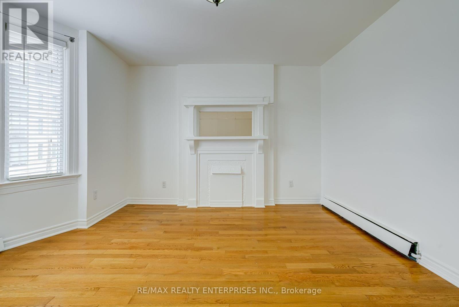 488 LOGAN AVENUE - Photo 7