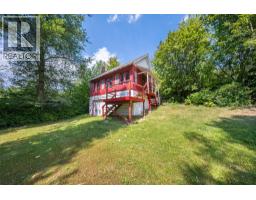 3824 Broadwater Road, Castlegar, British Columbia
