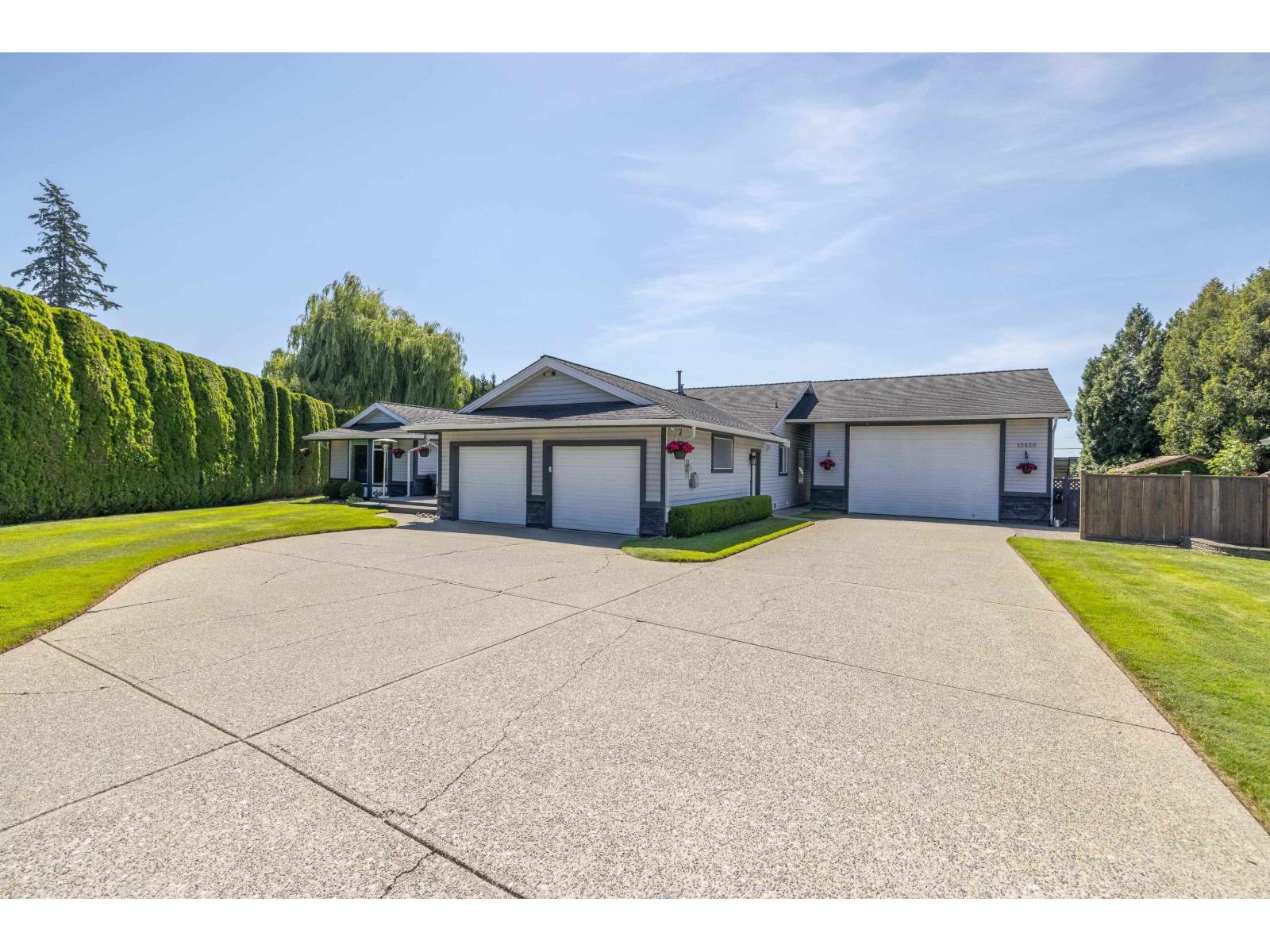 15430 Kilmore Close, Surrey, British Columbia  V3S 6N9 - Photo 2 - R3147815