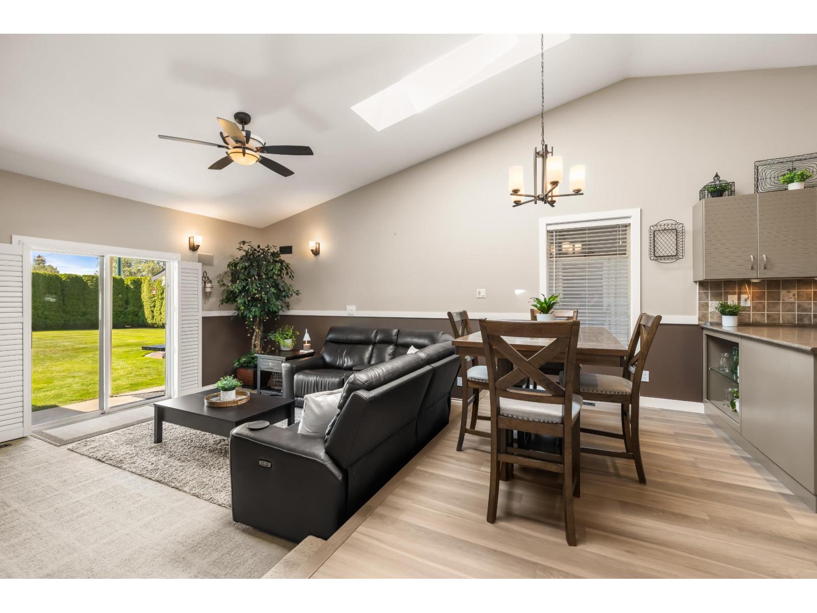 15430 Kilmore Close, Surrey, British Columbia  V3S 6N9 - Photo 10 - R3147815