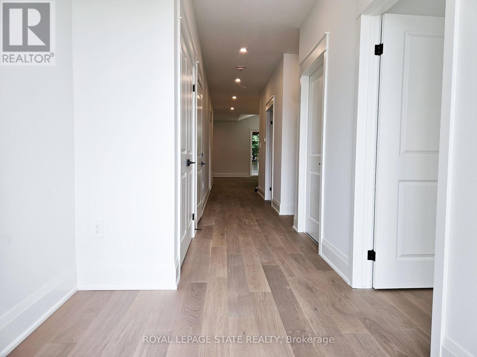 Main - 115 Chesley Street, Hamilton, Ontario  L9C 3V9 - Photo 4 - X13507030