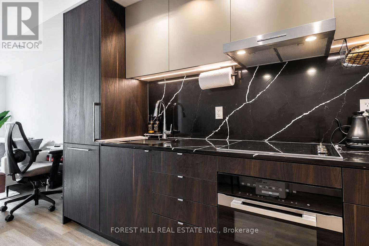 601 - 771 Yonge Street W, Toronto, Ontario  M4W 2G4 - Photo 11 - C13584144