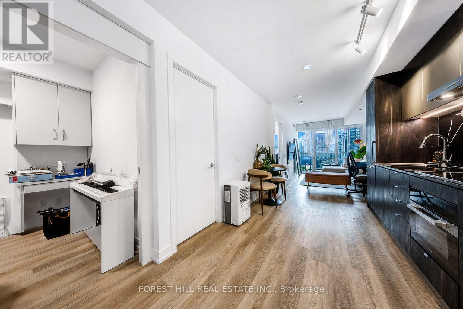 601 - 771 Yonge Street W, Toronto, Ontario  M4W 2G4 - Photo 6 - C13584144