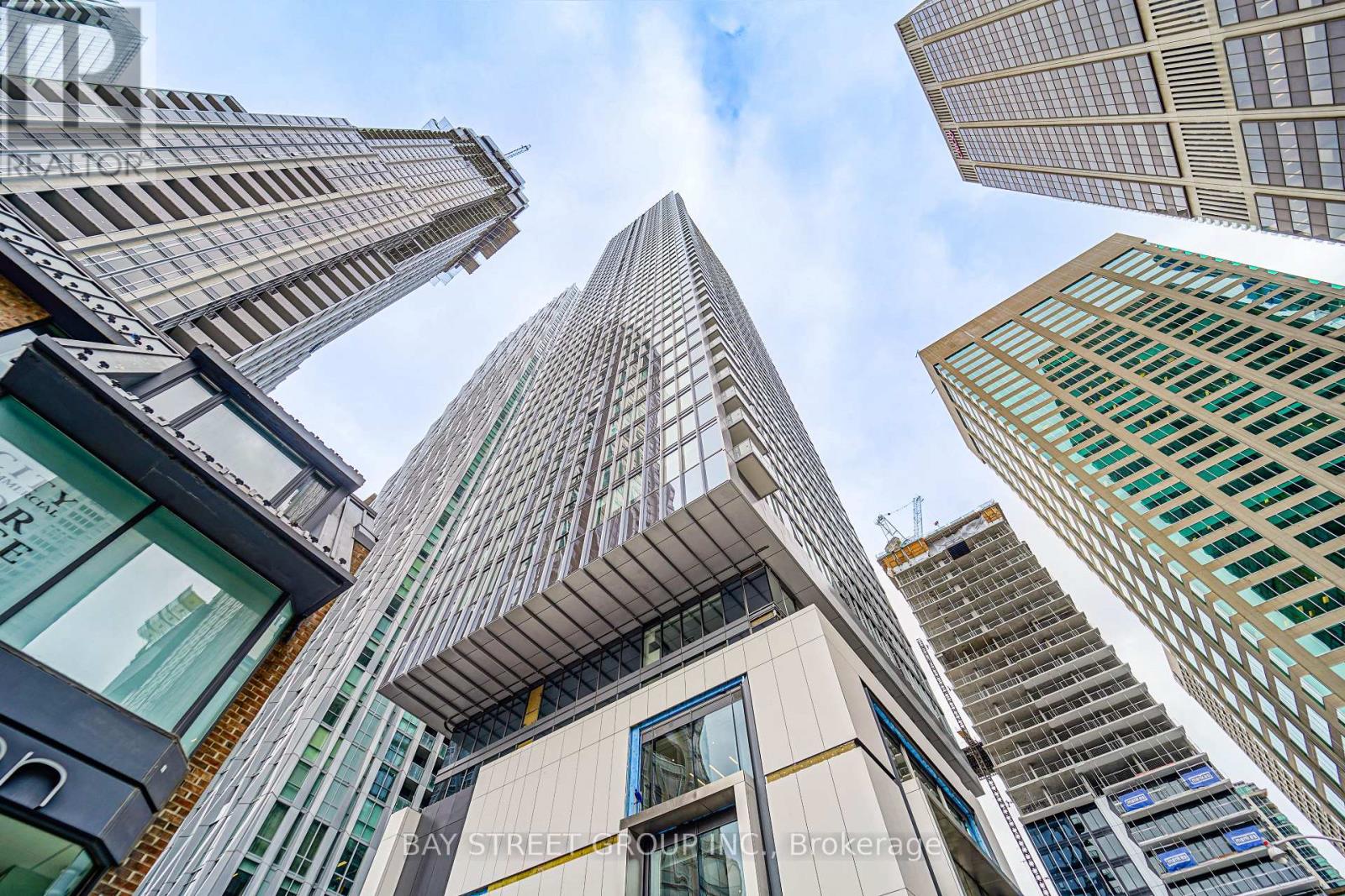 1909 - 8 CUMBERLAND STREET, Toronto, Ontario