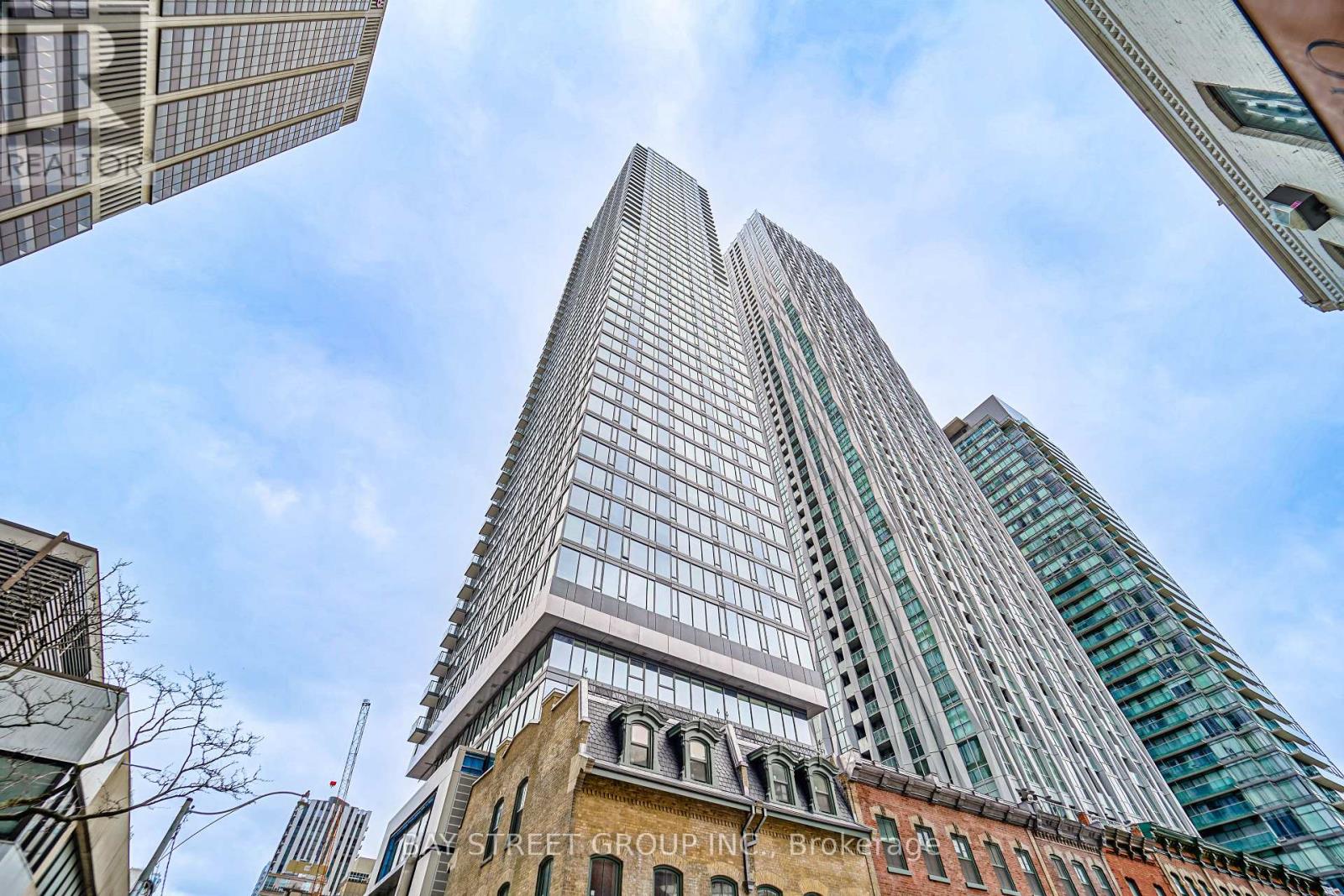 1909 - 8 Cumberland Street, Toronto, Ontario  M4W 0B6 - Photo 2 - C13584204