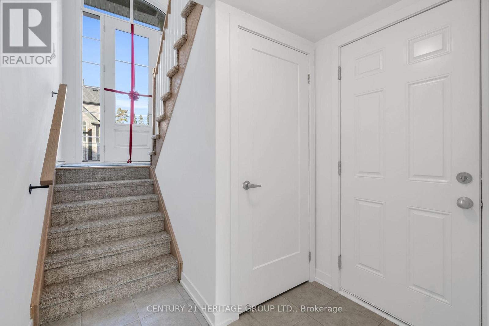 96 Lyall Stokes Circle, East Gwillimbury (Mt Albert), Ontario  L0G 1M0 - Photo 21 - N13584154