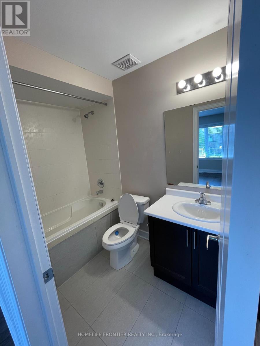 8 Jericho Avenue, Georgina, Ontario  L4P 0G9 - Photo 12 - N13584288