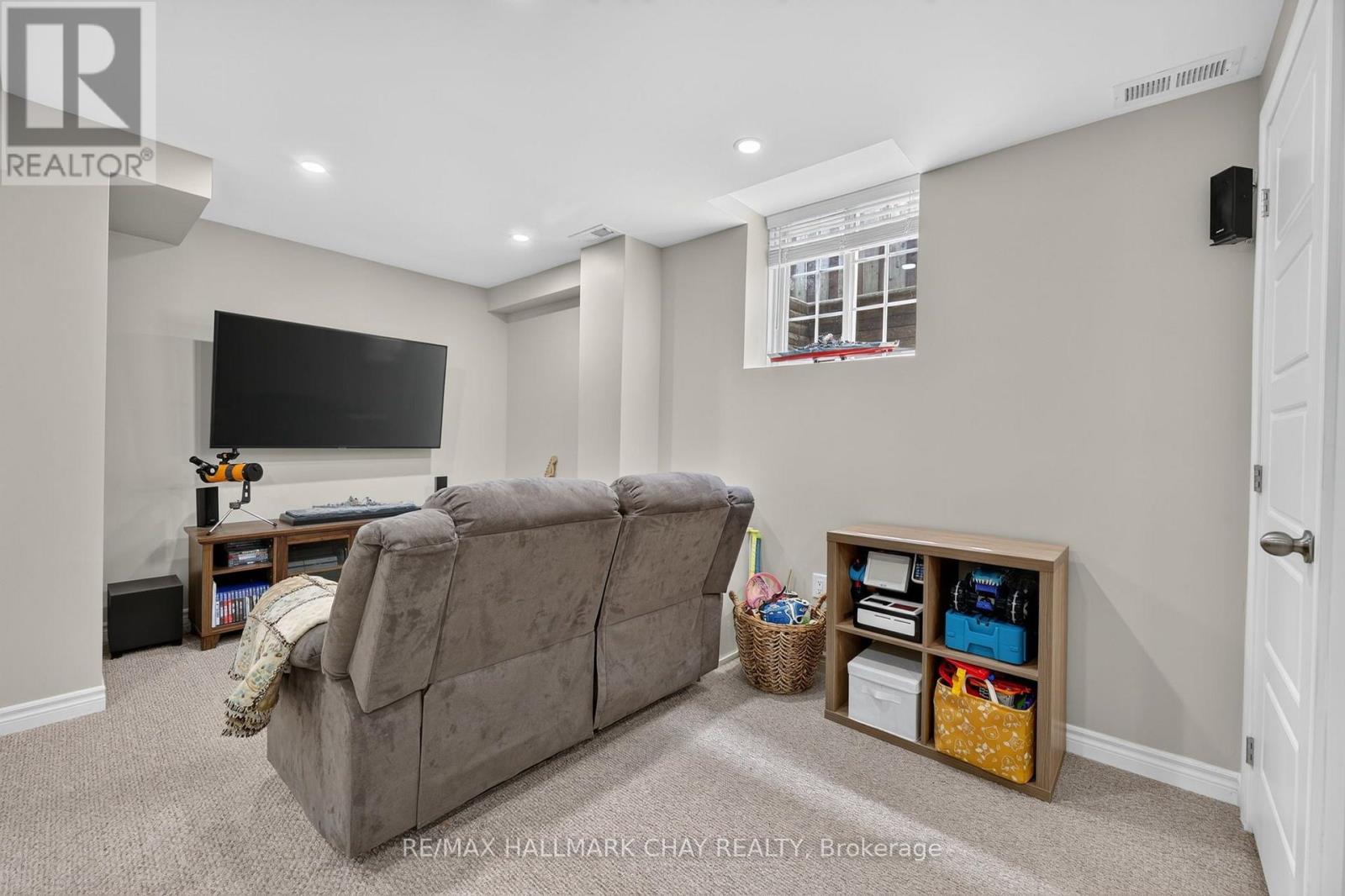 65 Pickett Crescent, Barrie, Ontario L4N 8C1 - Photo 22 - S13584206