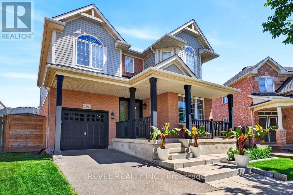 3201 Munson Crescent, Burlington, Ontario  L7M 0C2 - Photo 2 - W13584166