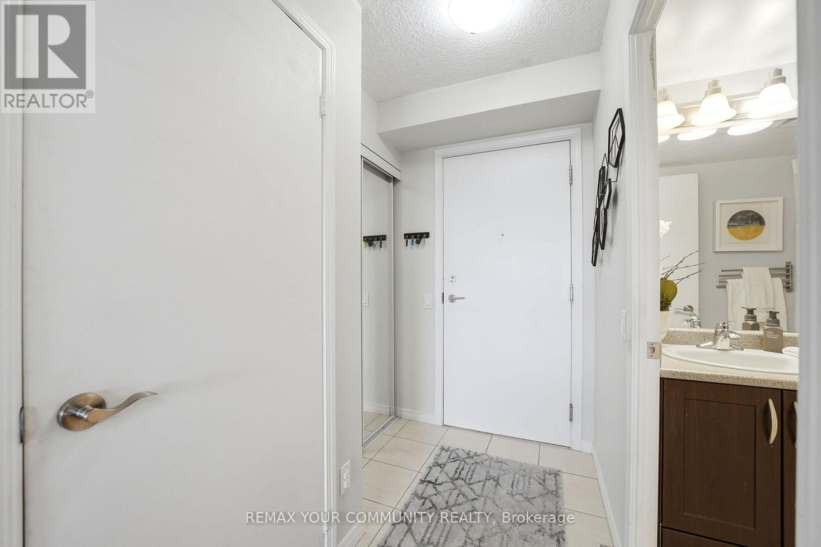 2102 - 60 Heintzman Street, Toronto, Ontario  M6P 5A1 - Photo 14 - W13584178