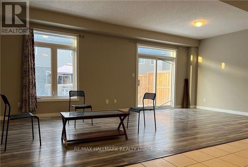 Main - 286 Buttonbush Street, Waterloo, Ontario  N2V 0B2 - Photo 5 - X13584212