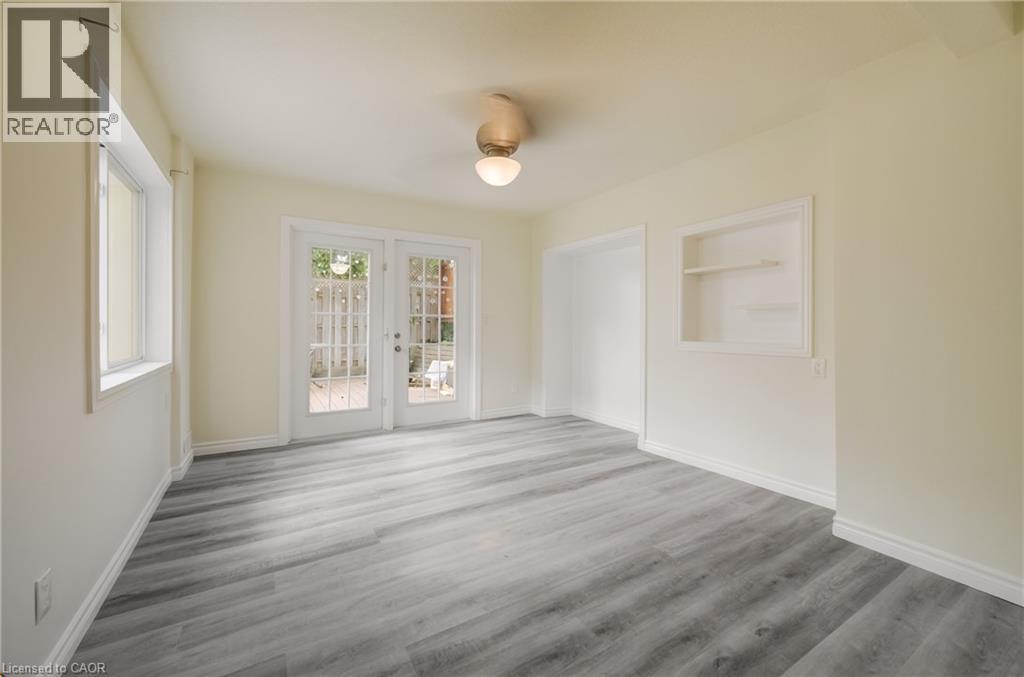 297 Country Hill Drive Unit# C, Kitchener, Ontario N2E 2C1 - Photo 3 - 40849572