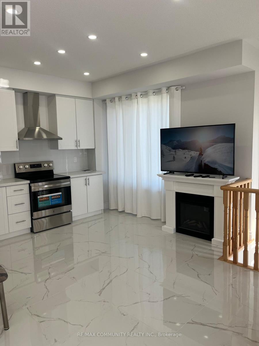 387 Tennant Circle, Vaughan, Ontario  L4H 5L2 - Photo 5 - N13448766