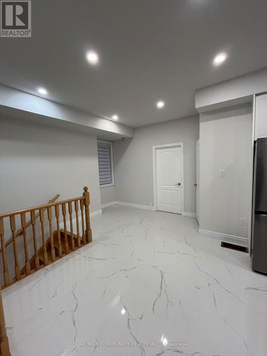 387 Tennant Circle, Vaughan, Ontario  L4H 5L2 - Photo 14 - N13448766