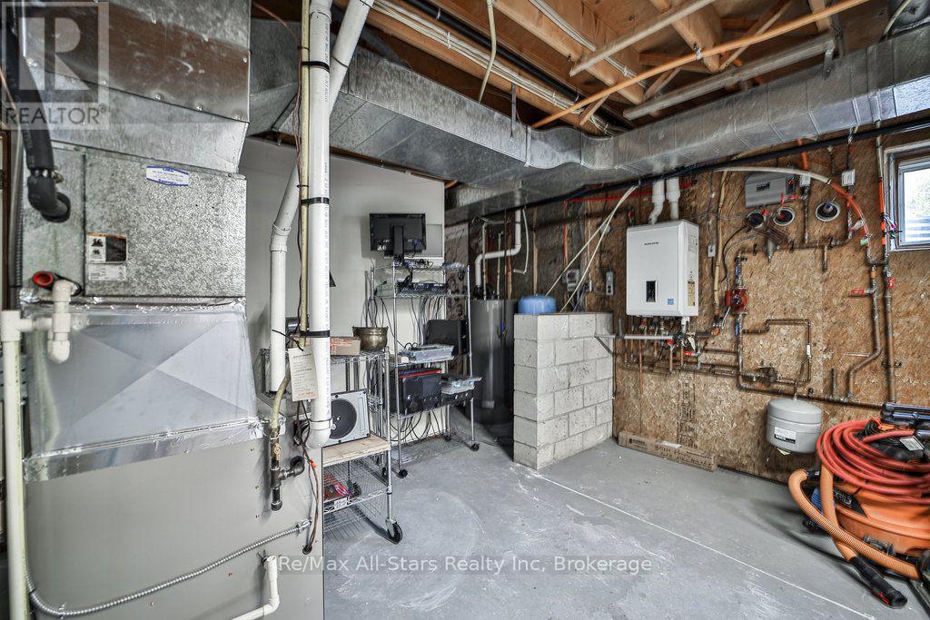 410 Etwell Road, Huntsville, Ontario  P1H 2J2 - Photo 27 - X13584432