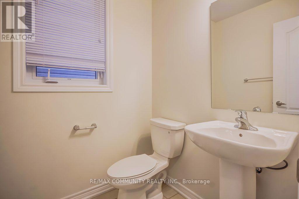 2436 New Providence Street, Oshawa, Ontario  L1L 0G2 - Photo 5 - E13584392