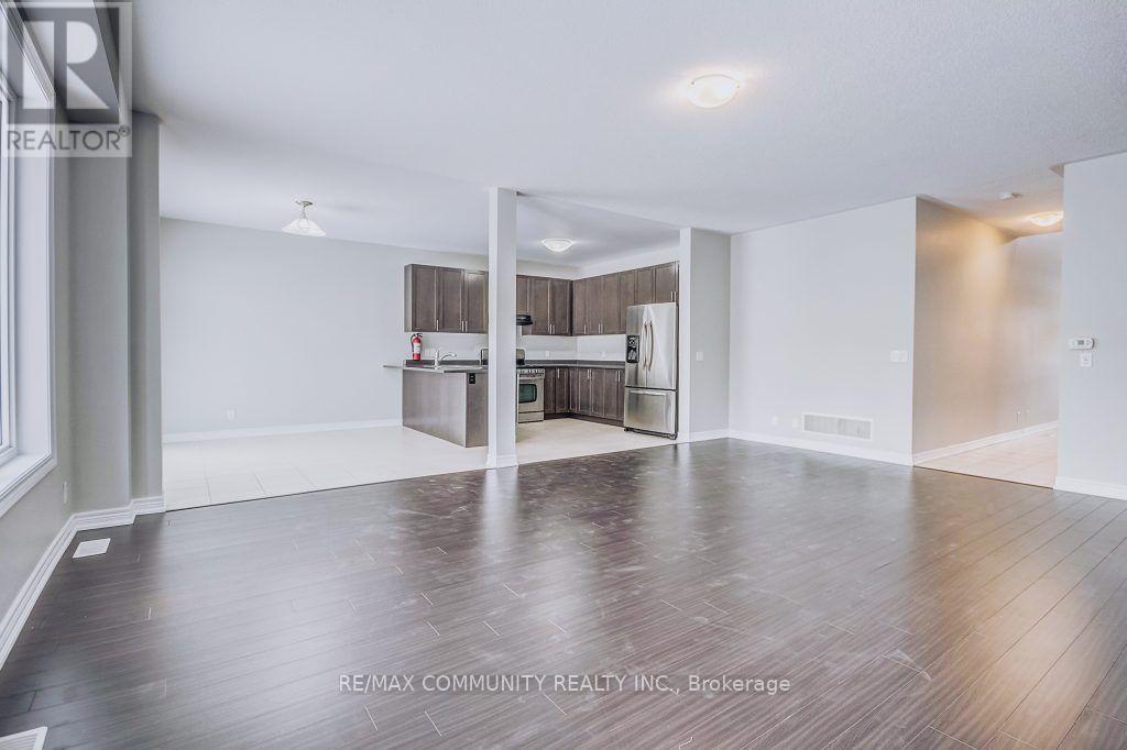 2436 New Providence Street, Oshawa, Ontario  L1L 0G2 - Photo 8 - E13584392