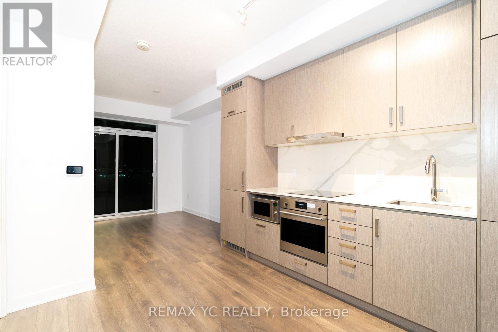 701 - 60 Honeycrisp Crescent, Vaughan, Ontario  L4K 0N5 - Photo 2 - N13584326