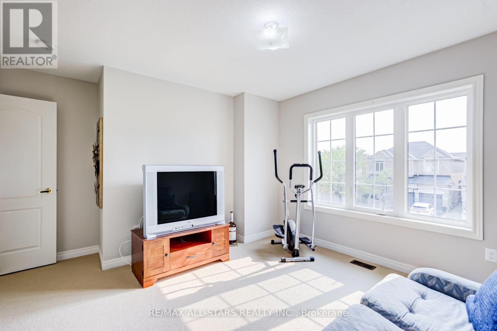 102 Creekland Avenue, Whitchurch-Stouffville, Ontario  L4A 1X4 - Photo 37 - N13584394