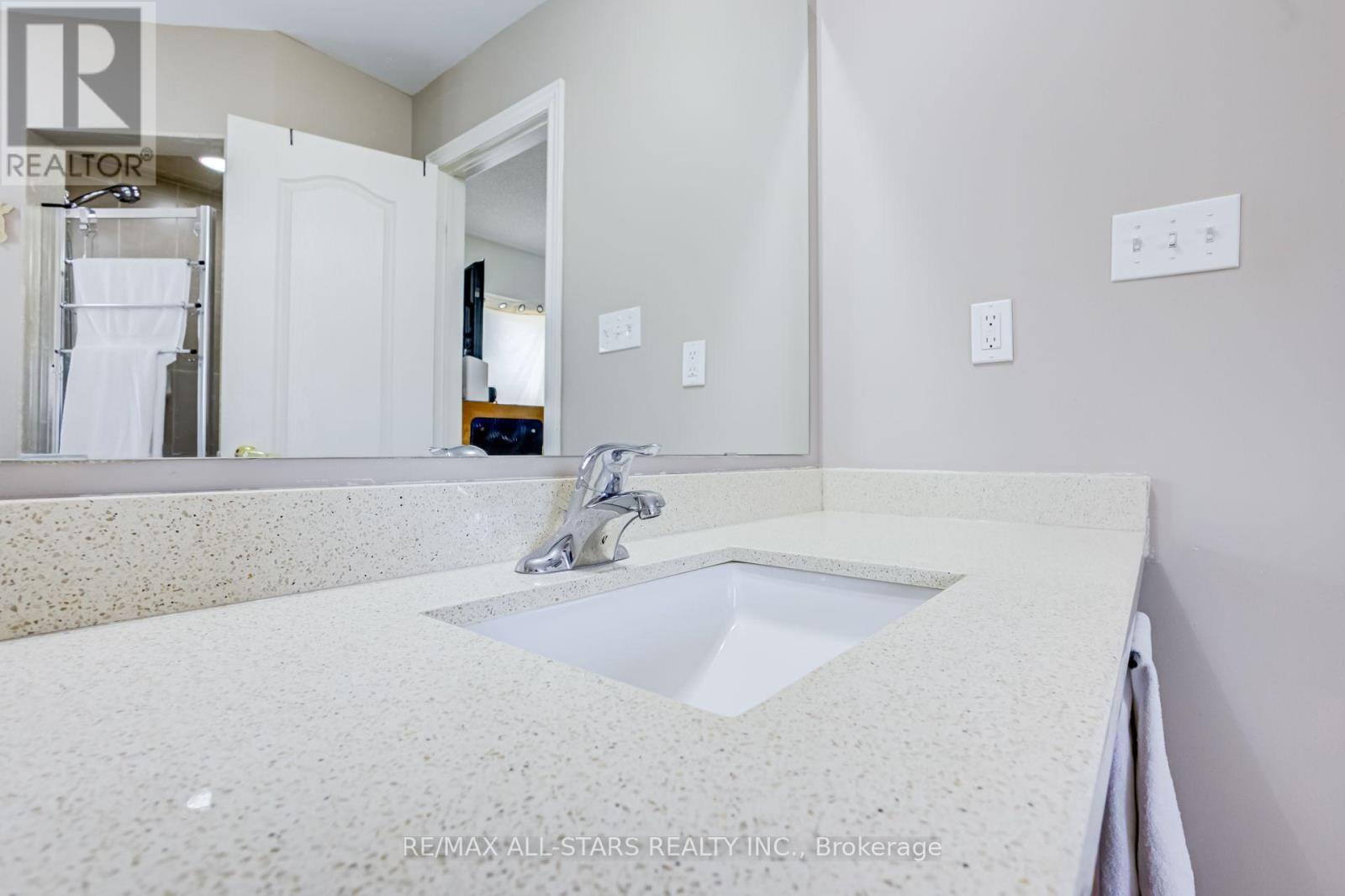 102 Creekland Avenue, Whitchurch-Stouffville, Ontario  L4A 1X4 - Photo 39 - N13584394