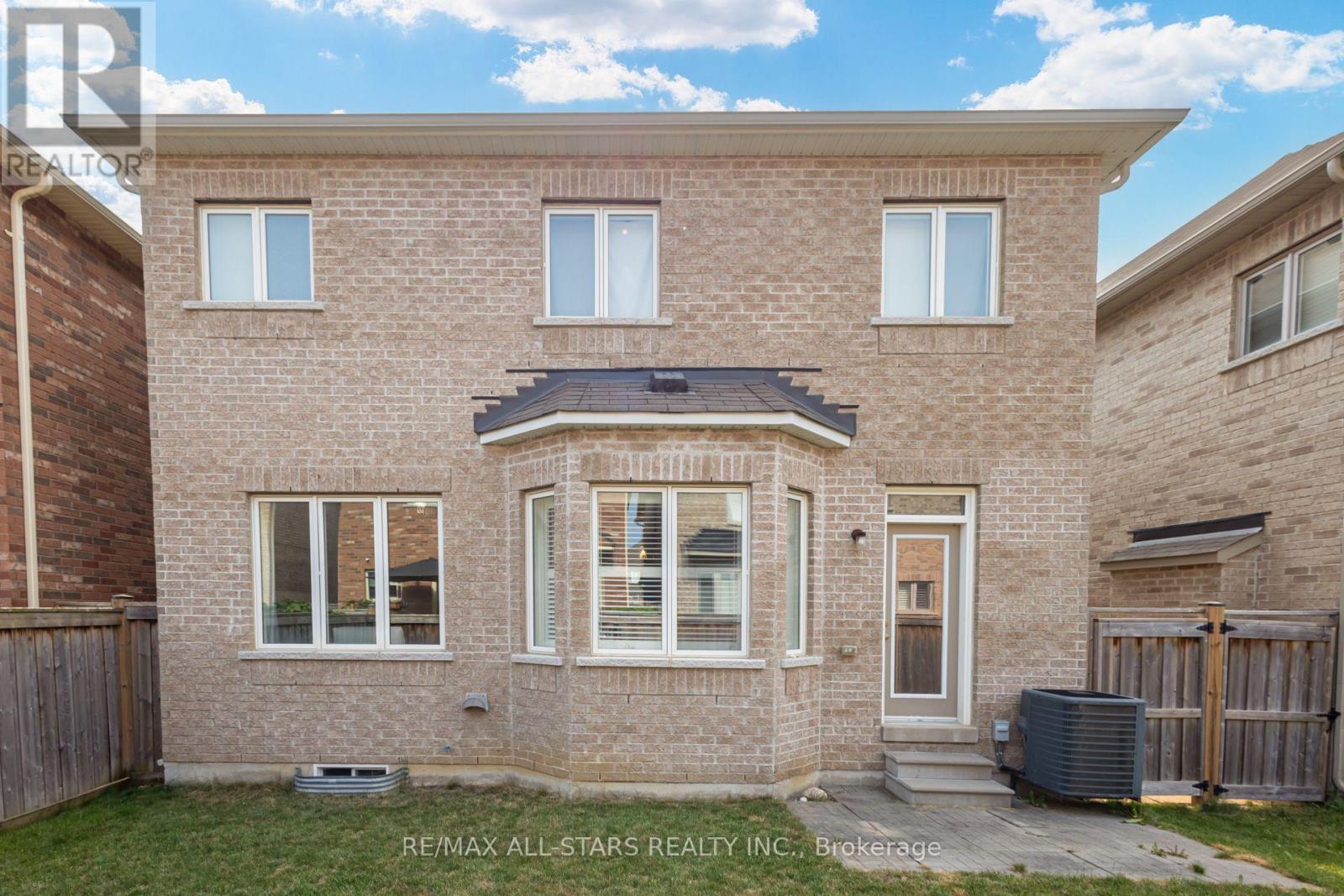 102 Creekland Avenue, Whitchurch-Stouffville, Ontario  L4A 1X4 - Photo 43 - N13584394