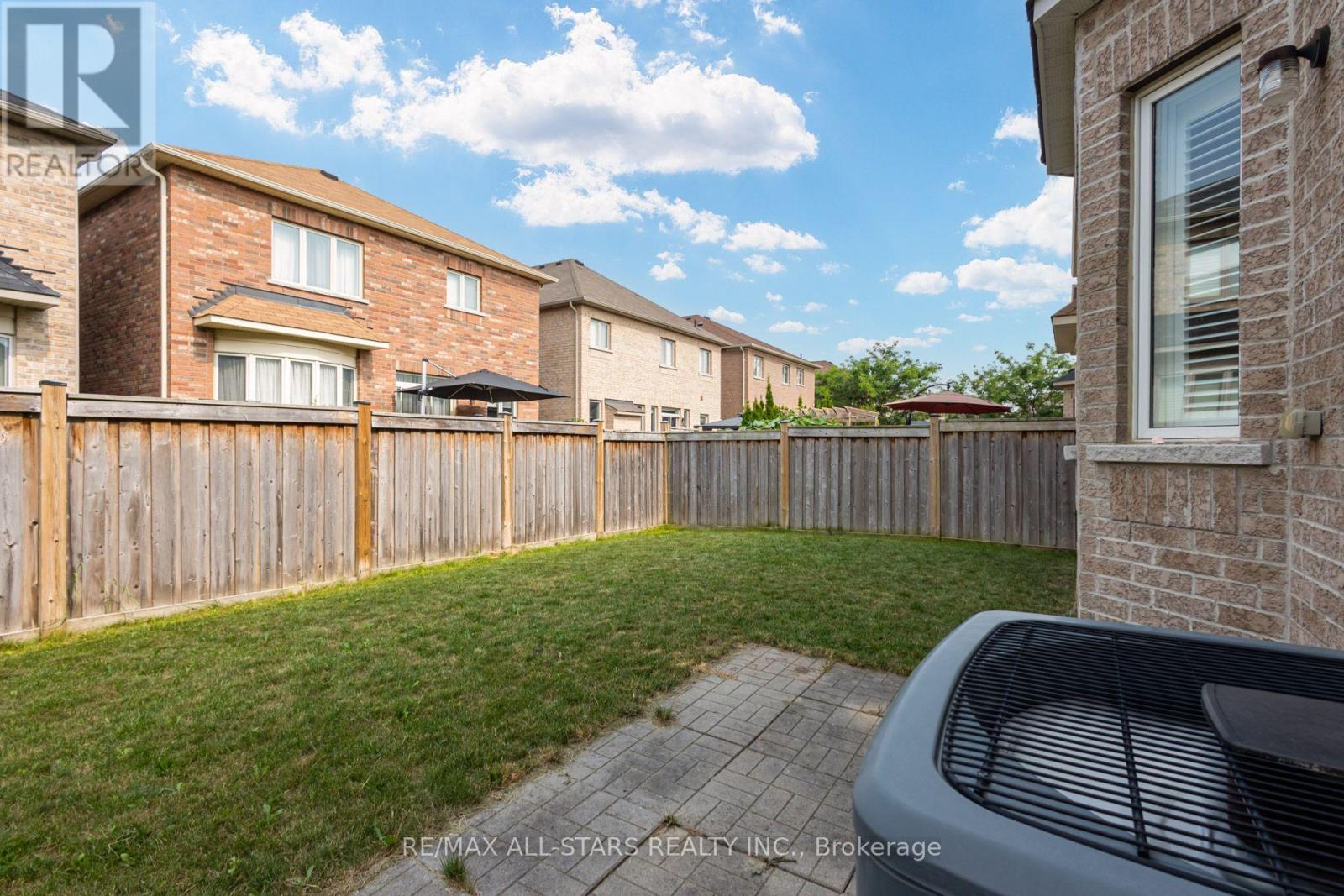 102 Creekland Avenue, Whitchurch-Stouffville, Ontario  L4A 1X4 - Photo 45 - N13584394