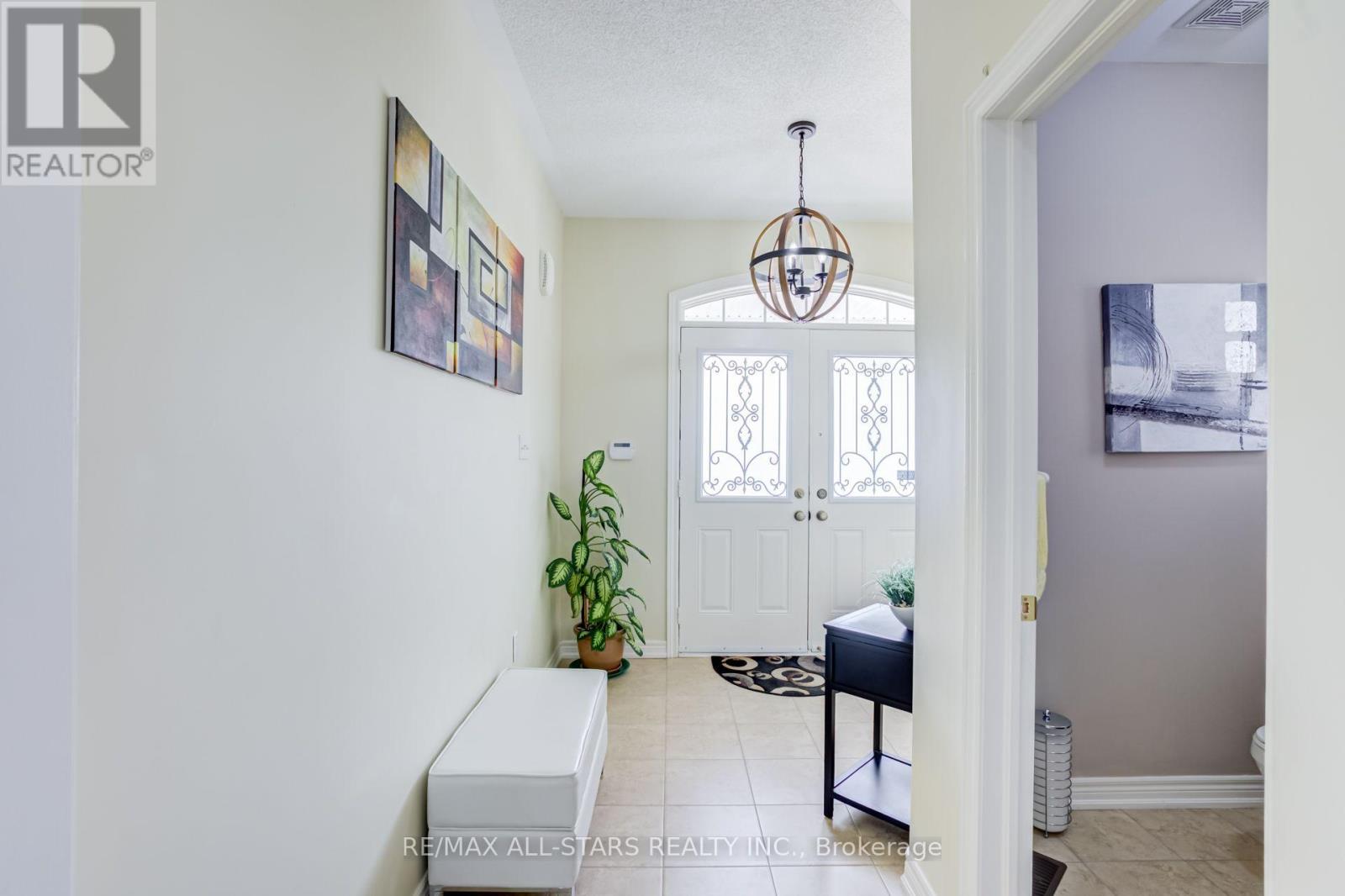 102 Creekland Avenue, Whitchurch-Stouffville, Ontario  L4A 1X4 - Photo 6 - N13584394