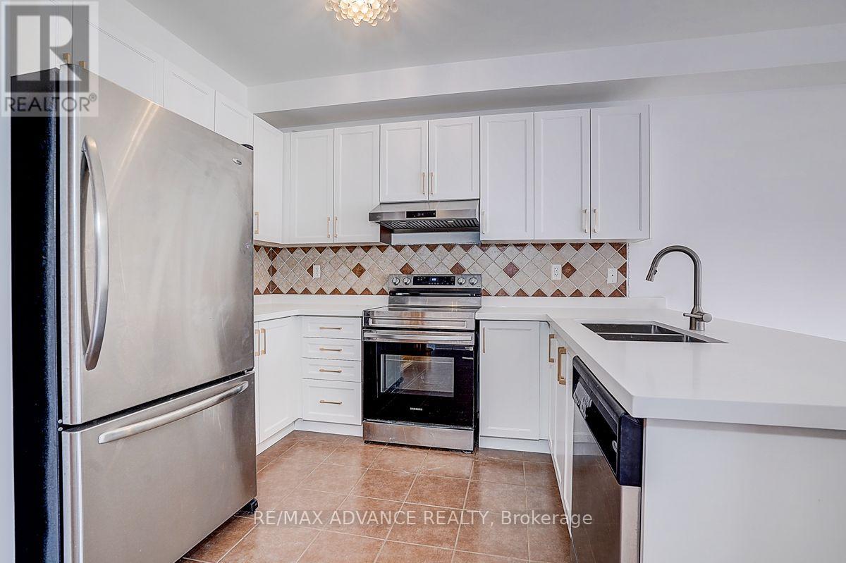 137 Laramie Crescent, Vaughan, Ontario  L6A 0R1 - Photo 17 - N13584474