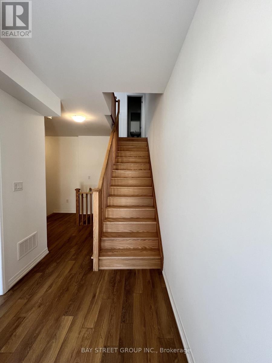 25 Albert Firman Lane, Markham, Ontario  L6C 2V6 - Photo 6 - N13584560