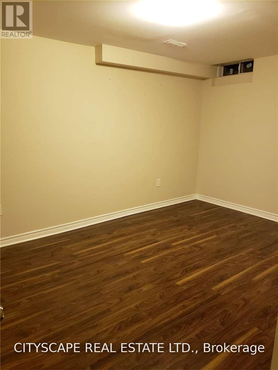 5483 Bellaggio Crescent, Mississauga, Ontario  L5V 0C6 - Photo 11 - W13584300