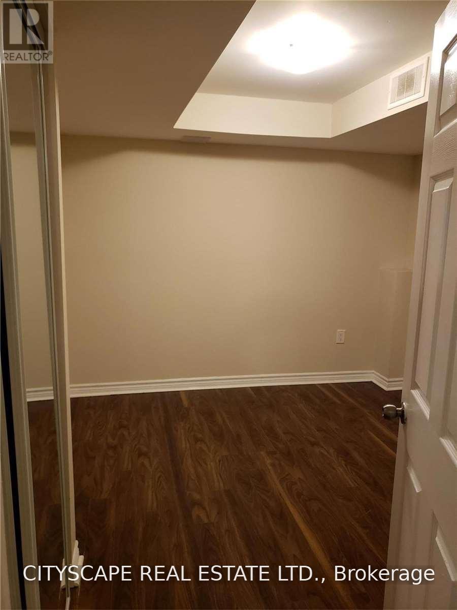 5483 Bellaggio Crescent, Mississauga, Ontario  L5V 0C6 - Photo 14 - W13584300