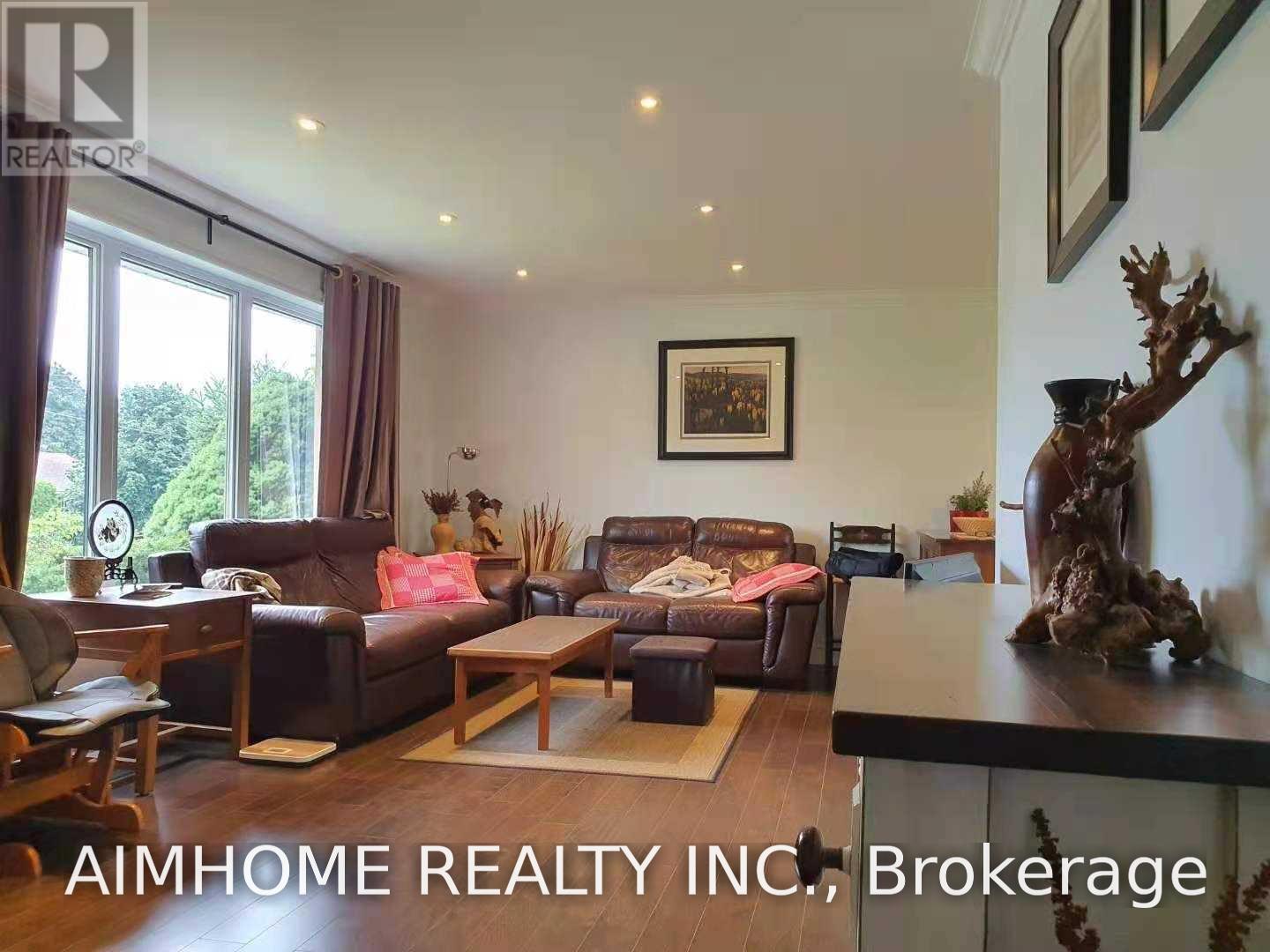 Main - 9 Maldaver Avenue, Mississauga, Ontario  L5M 1W4 - Photo 10 - W13584362
