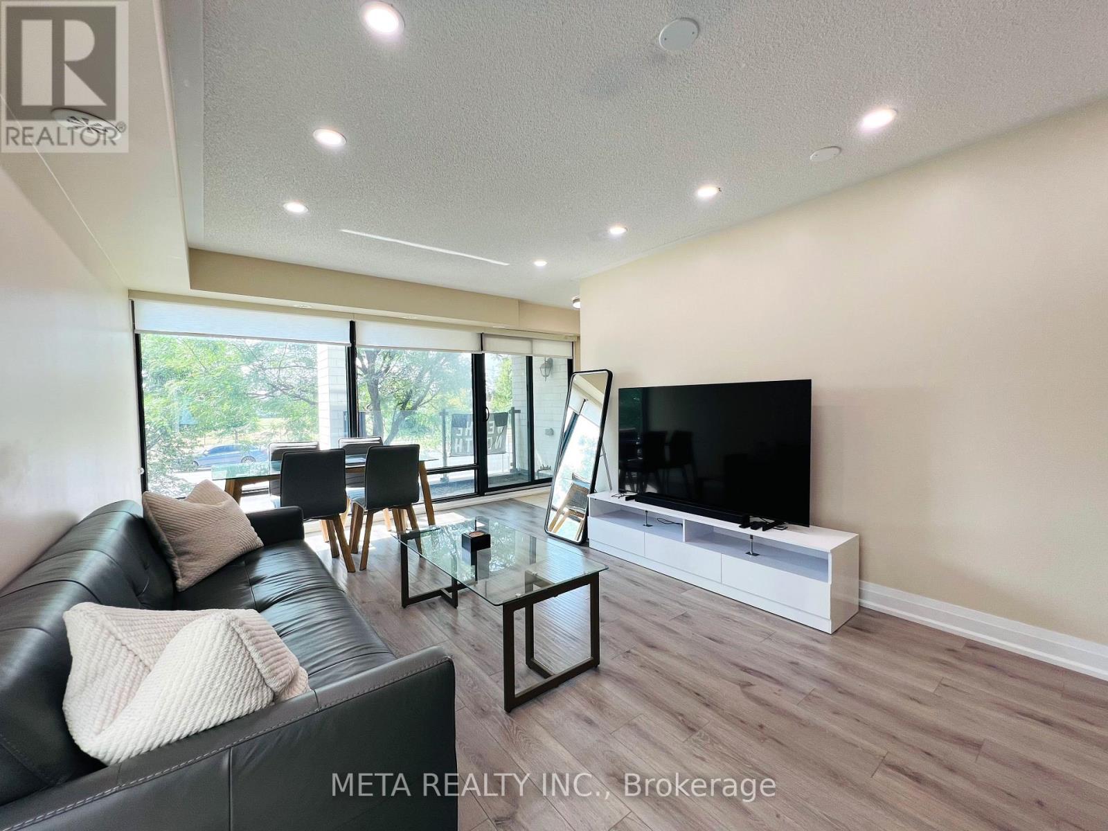 701 - 138 Widdicombe Hill Boulevard, Toronto, Ontario  M9R 0A9 - Photo 5 - W13584376