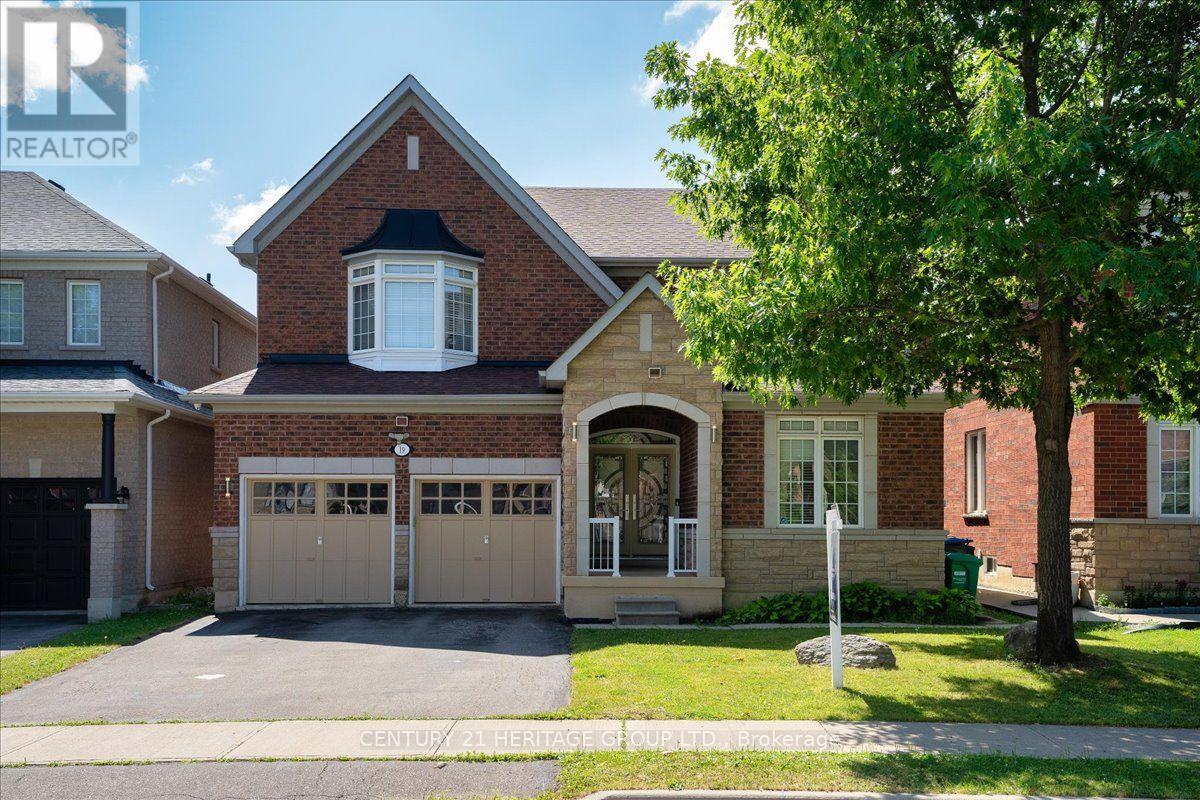 19 REYNOLDS AVENUE, Brampton, Ontario