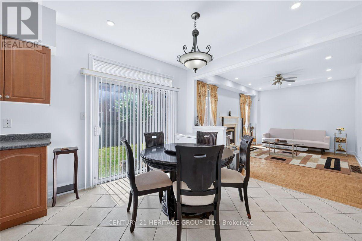 19 Reynolds Avenue, Brampton, Ontario  L6P 2C1 - Photo 10 - W13584384