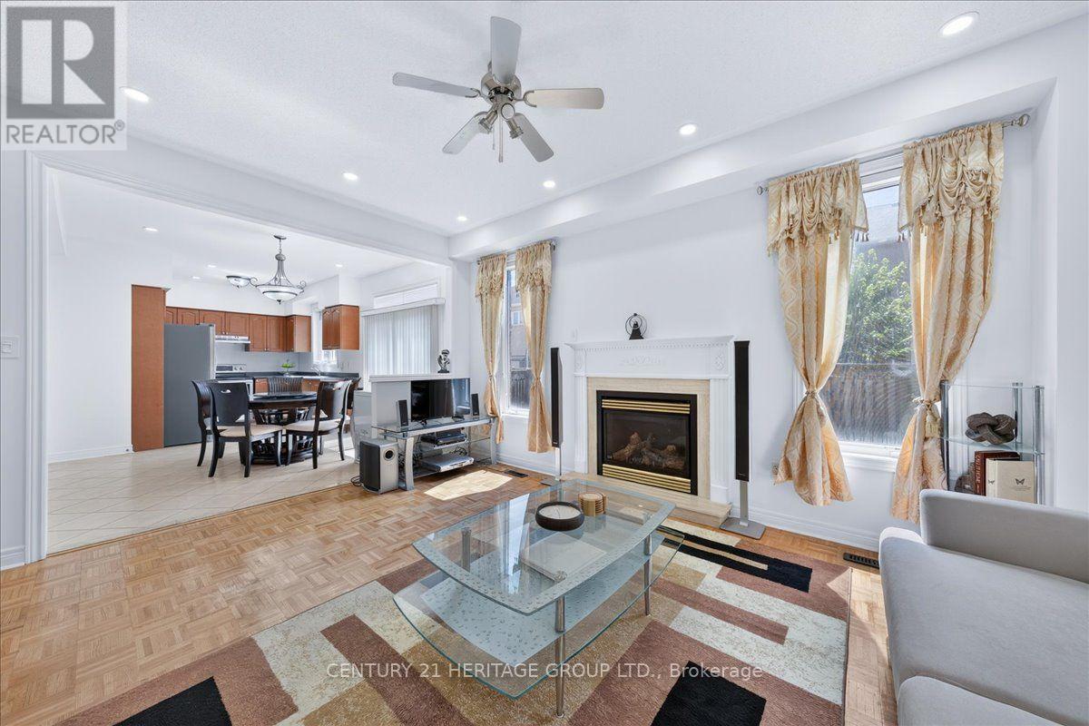 19 Reynolds Avenue, Brampton, Ontario  L6P 2C1 - Photo 9 - W13584384