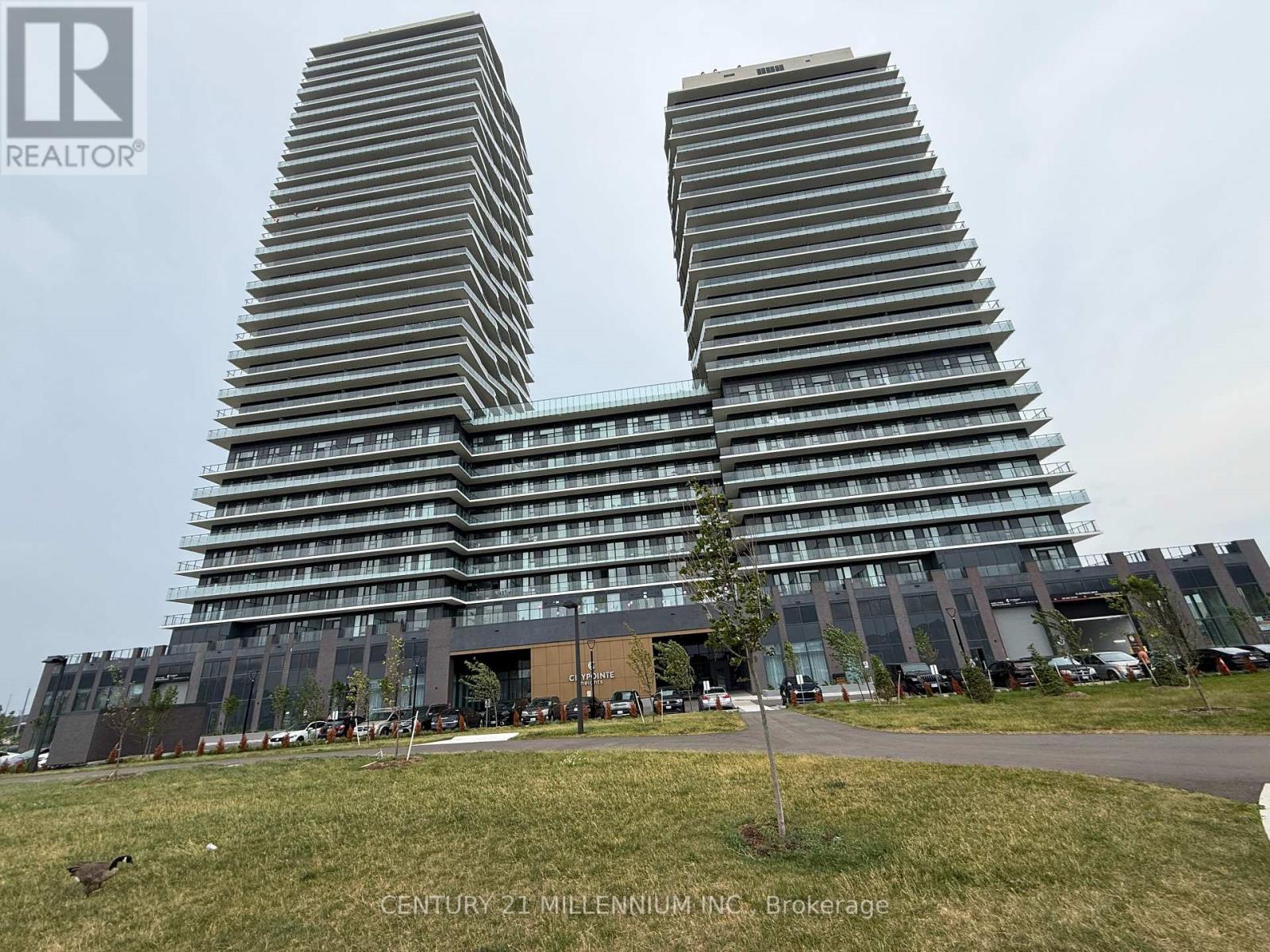 2101 - 15 Skyridge Drive, Brampton, Ontario  L6P 4S3 - Photo 2 - W13584484