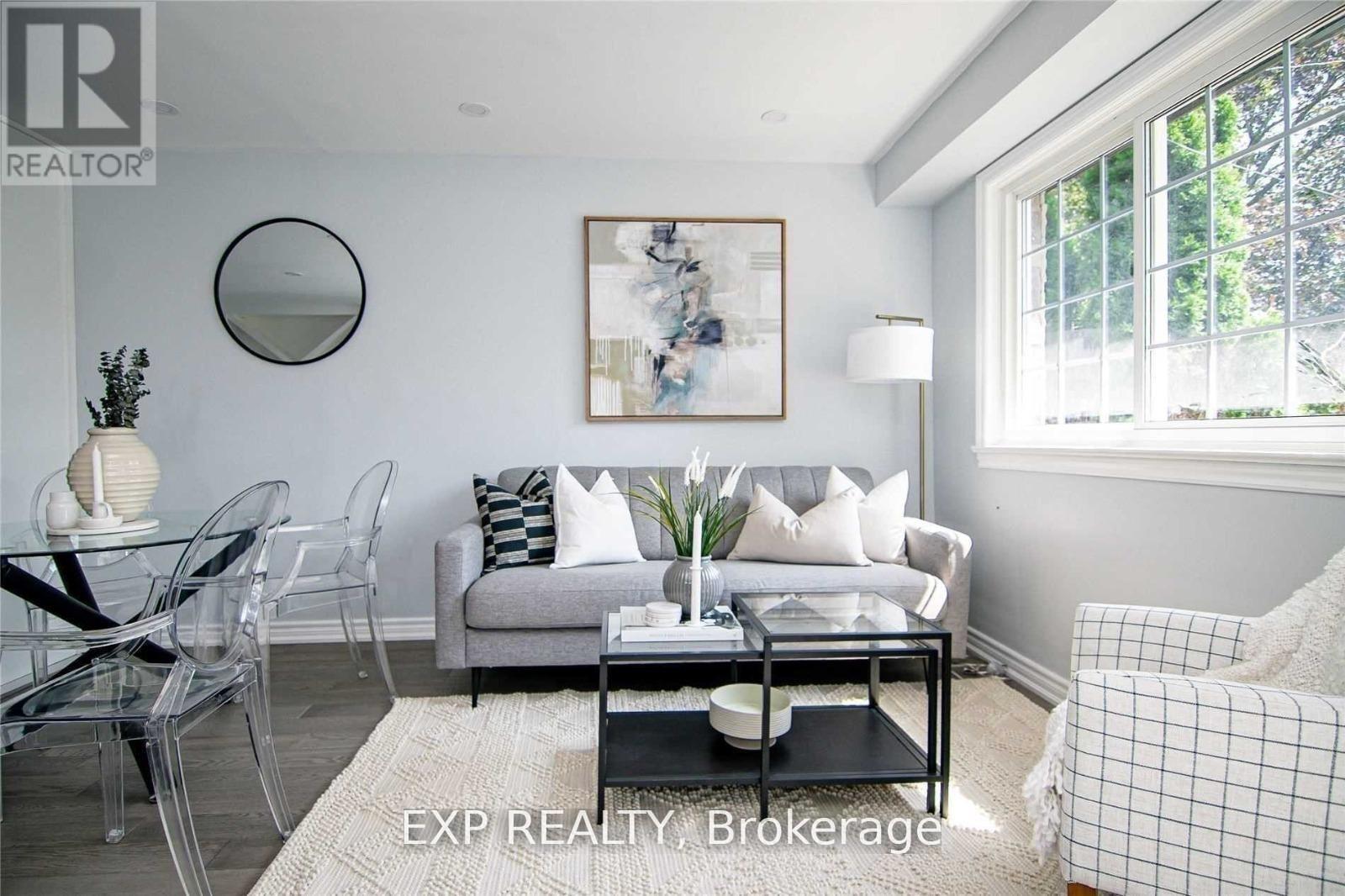 2117 Bridge Road, Oakville, Ontario  L6L 2E8 - Photo 3 - W13584514