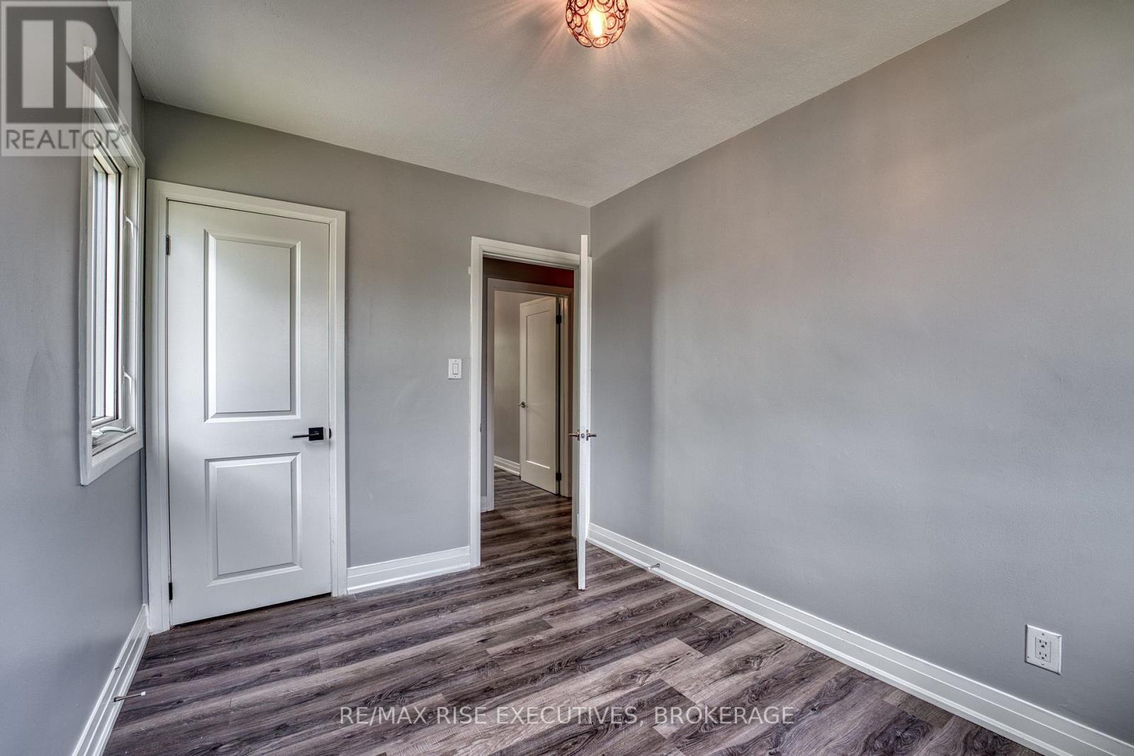 1 - 22 RUSKIN STREET - Photo 11