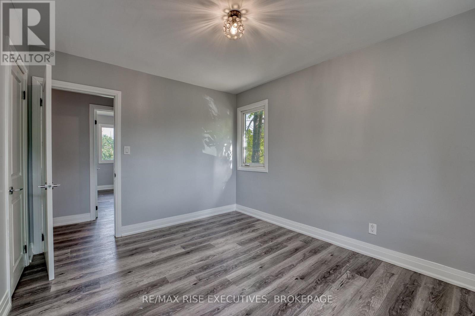 1 - 22 RUSKIN STREET - Photo 8