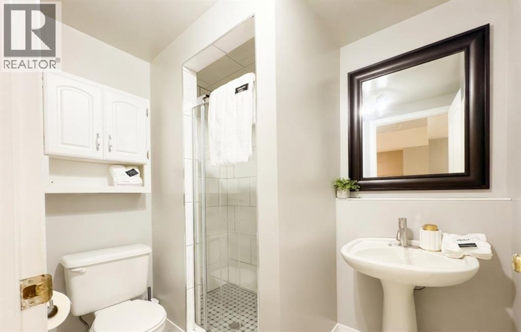 228 Erin Woods Drive Se, Calgary, Alberta  T2B 3B9 - Photo 22 - A2330215