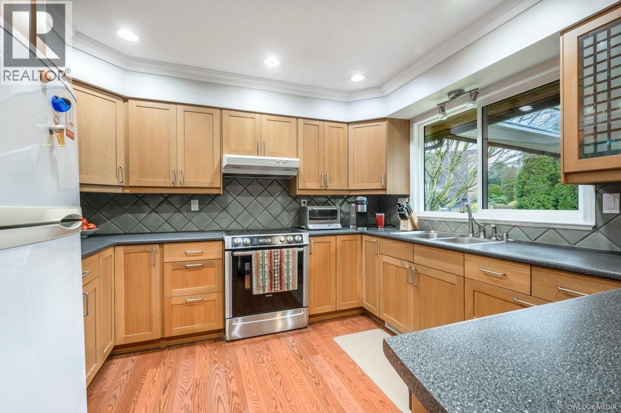 7720 Waterton Drive, Richmond, British Columbia  V7A 4G4 - Photo 7 - R3147864