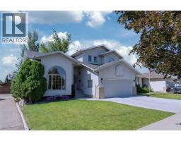 110 Heritage Boulevard W, Lethbridge, Alberta